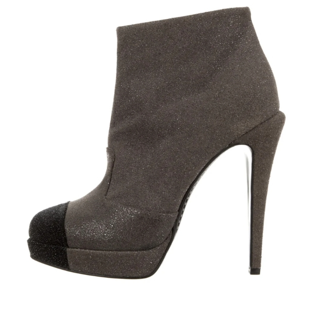 Chanel boots - Picture 2 of 4